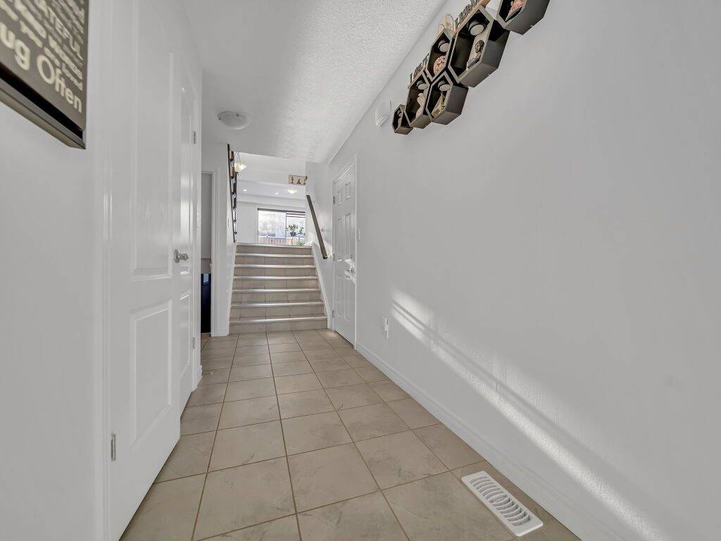 Guelph, ON N1E 0M8,144 Summit Ridge DR