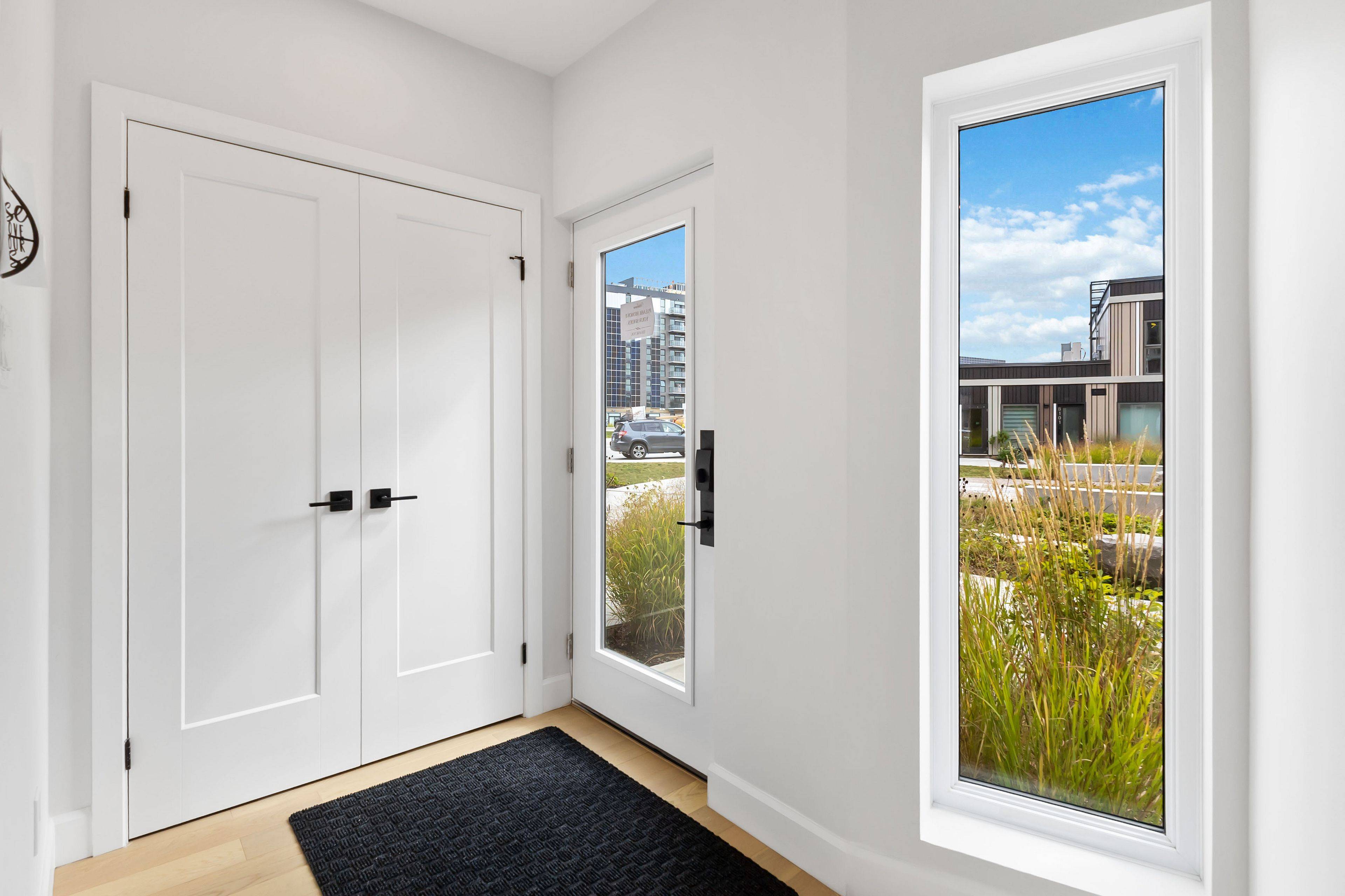 London South, ON N6K 0L3,2082 Lumen DR #B117