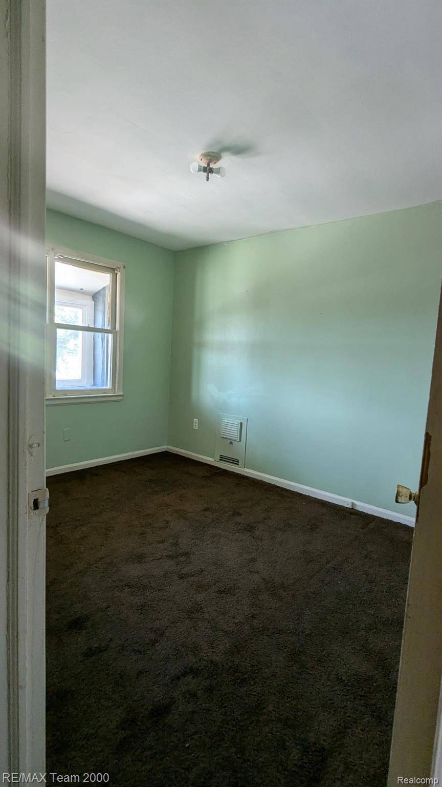 Lincoln Park, MI 48146,1830 Southfield