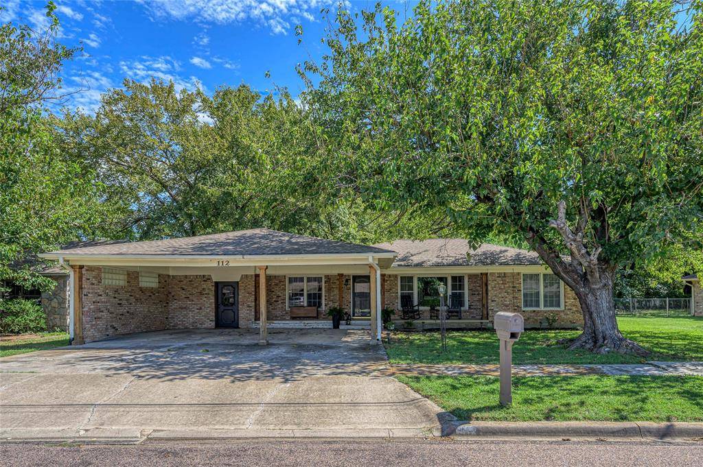 Whitesboro, TX 76273,112 Pecan Street