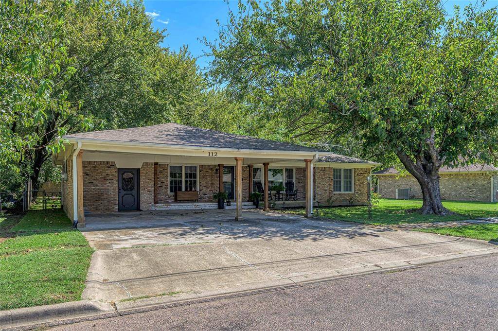 Whitesboro, TX 76273,112 Pecan Street