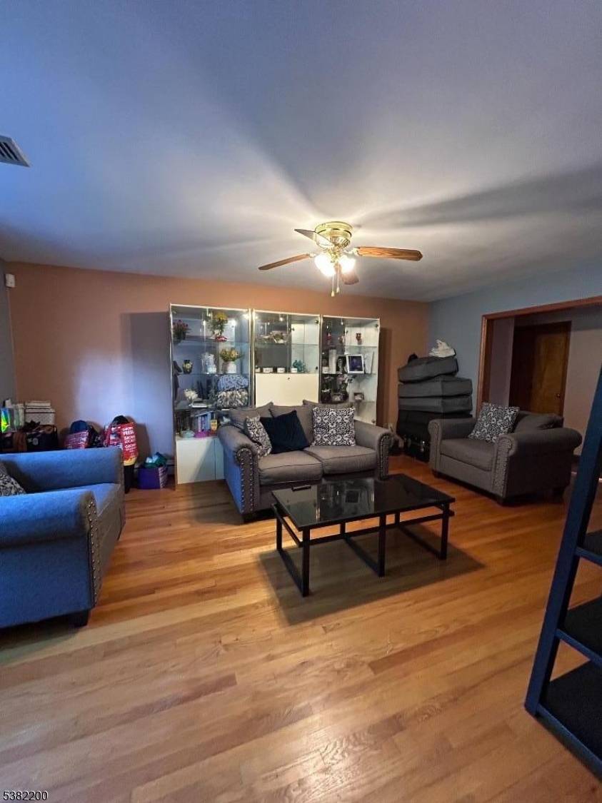 Rahway City, NJ 07065,328 W Inman Ave