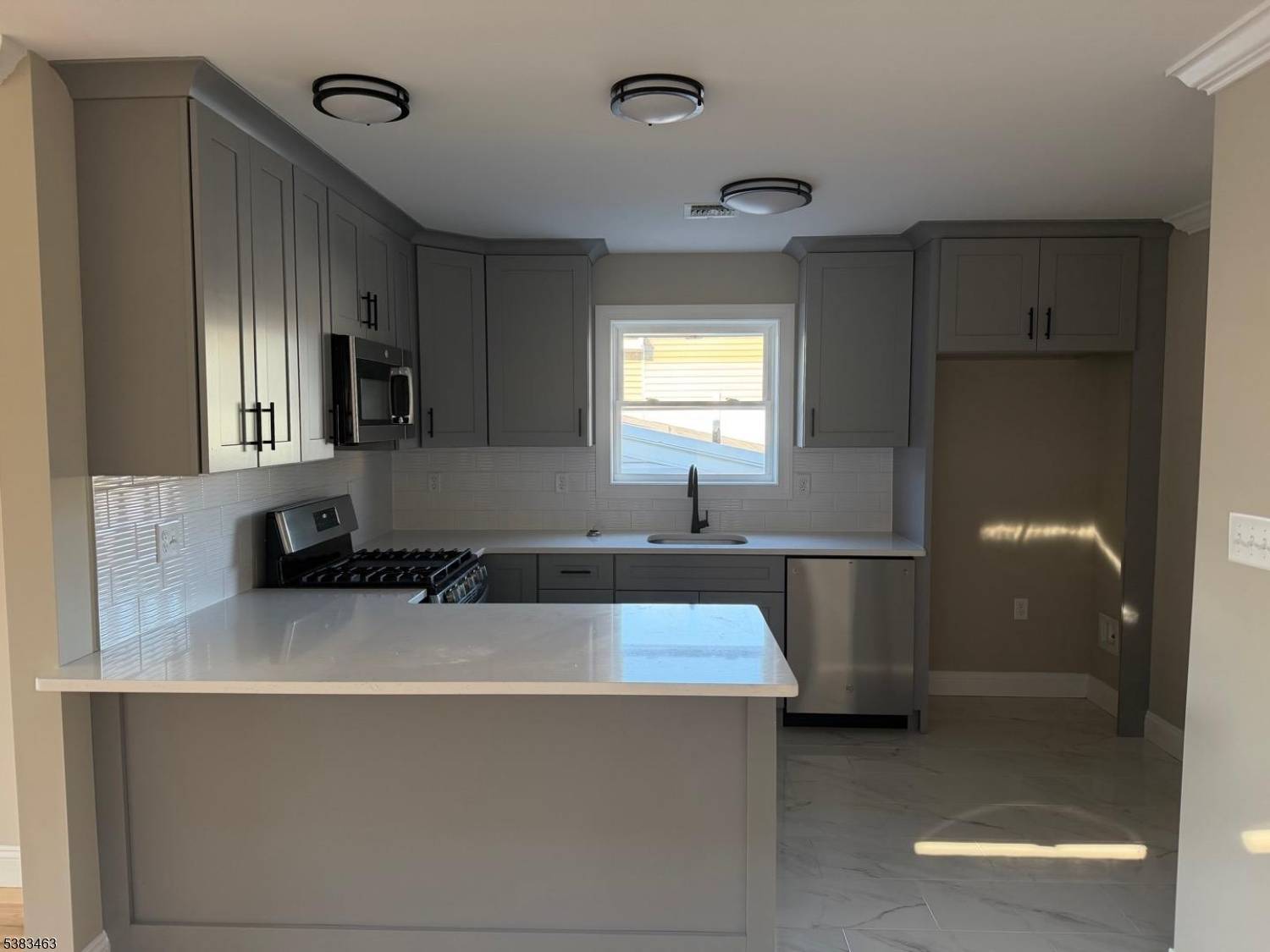 Elizabeth City, NJ 07206,111 S Park St