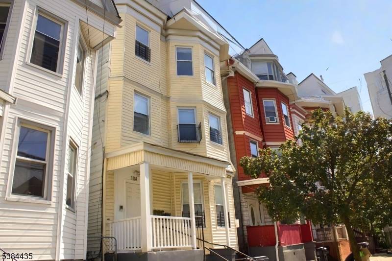 Newark City, NJ 07107,104 South 12 #3
