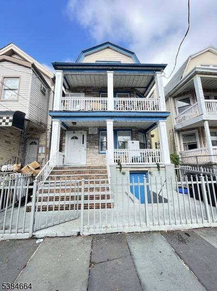 Newark City, NJ 07104,564 Broadway