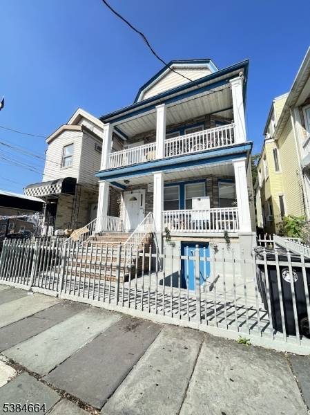 Newark City, NJ 07104,564 Broadway