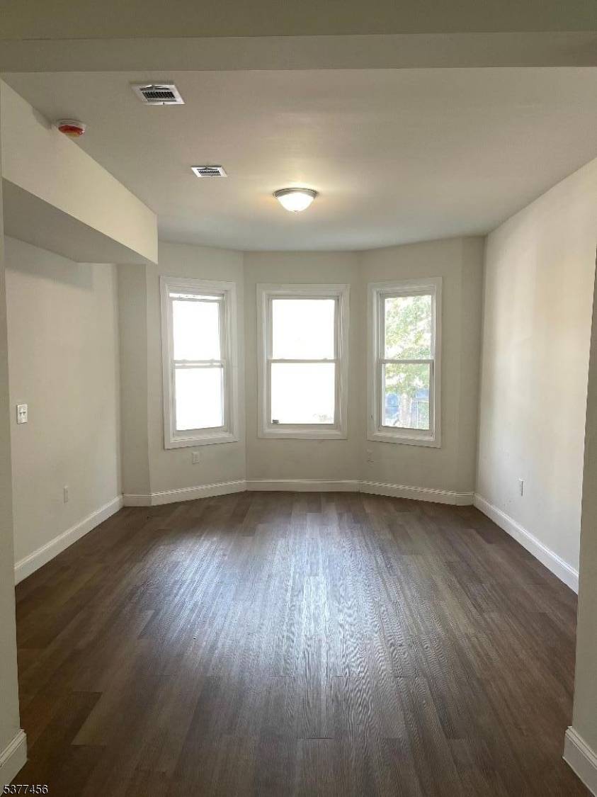 Newark City, NJ 07108,154 Johnson Ave