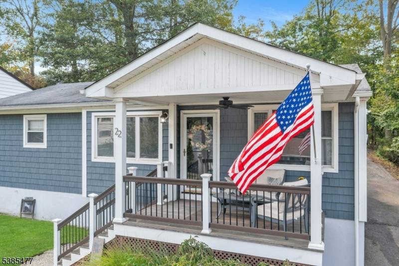 Oakland Boro, NJ 07436,22 Bannehr St