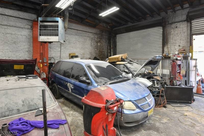 Irvington Twp., NJ 07111,734 Grove St