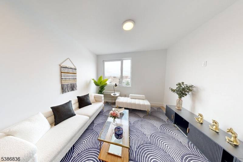 Newark City, NJ 07105,39 Madison St