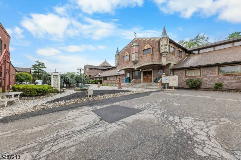 Flemington Boro, NJ 08822,84 Park Ave Unit G104