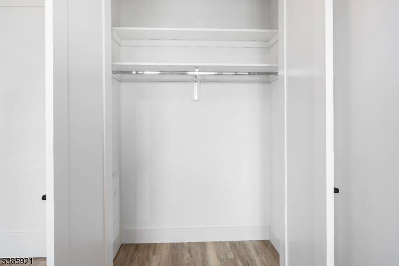 East Orange City, NJ 07017,55 Washington St #4j