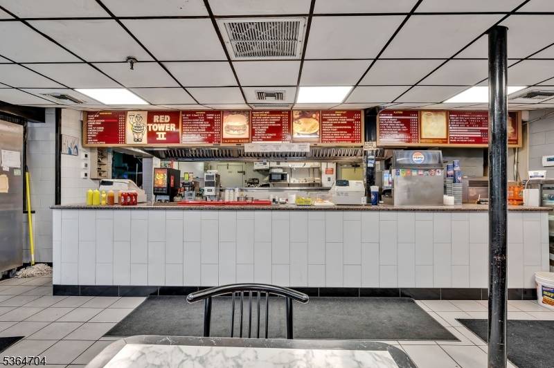 North Plainfield Boro, NJ 07060,864 US Highway 22