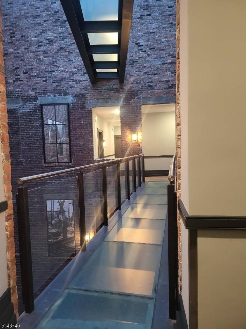 Newark City, NJ 07105,274 Lafayette St