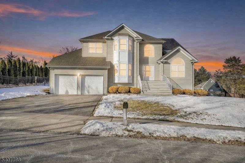 Montville Twp., NJ 07082,4 Bellows Ln