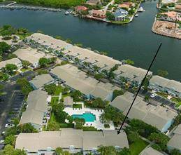 Boca Raton, FL 33487,1010 E Jeffery St