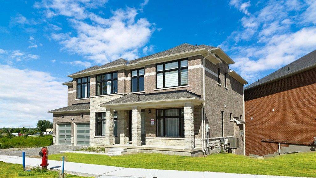 Georgina, ON L4P 0H4,41 John Dallimore DR