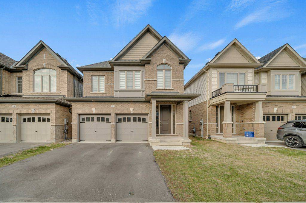 Kitchener, ON N2R 0S6,285 BROADACRE DR