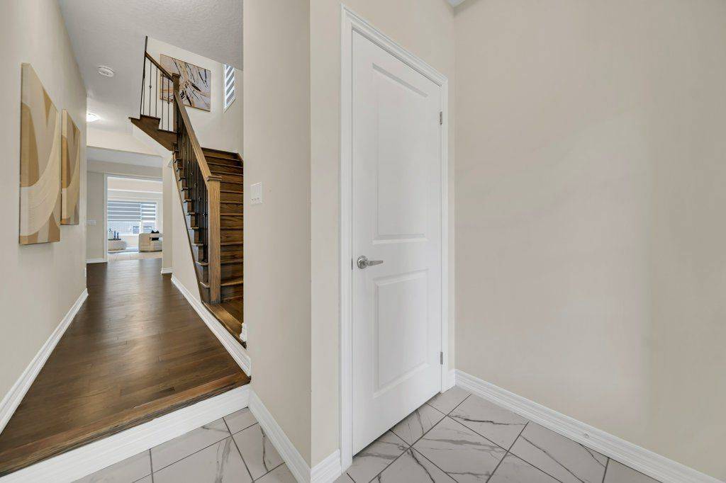 Kitchener, ON N2R 0S6,285 BROADACRE DR