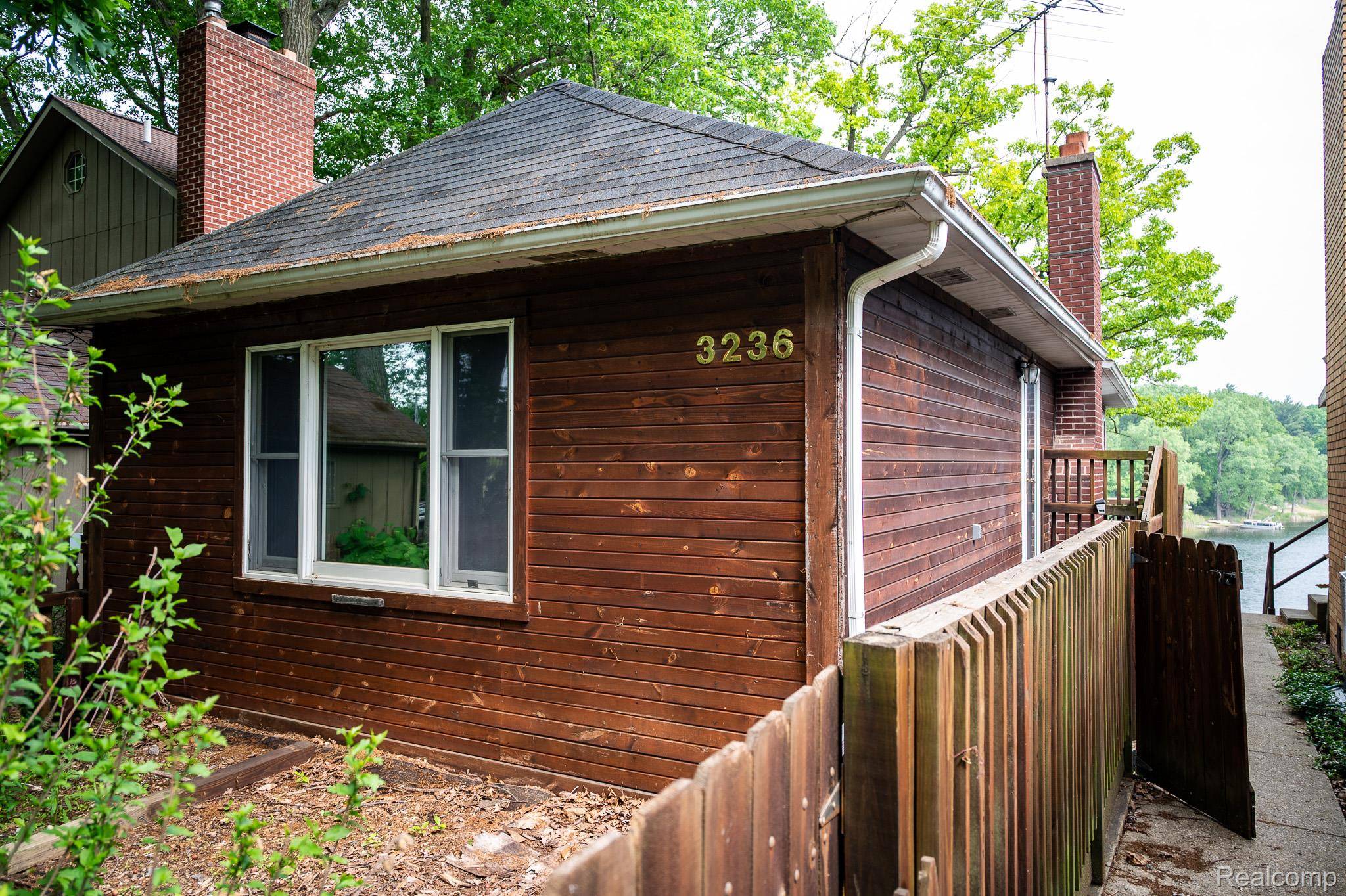 Columbiaville, MI 48421,3236 Shady Oak DR