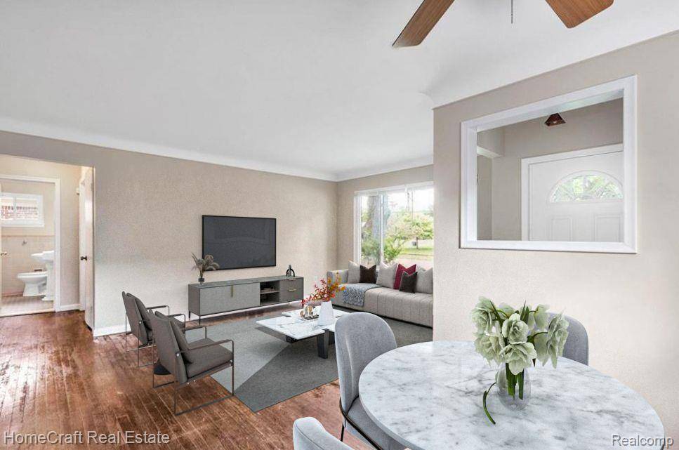 Redford, MI 48239,9987 BRADY