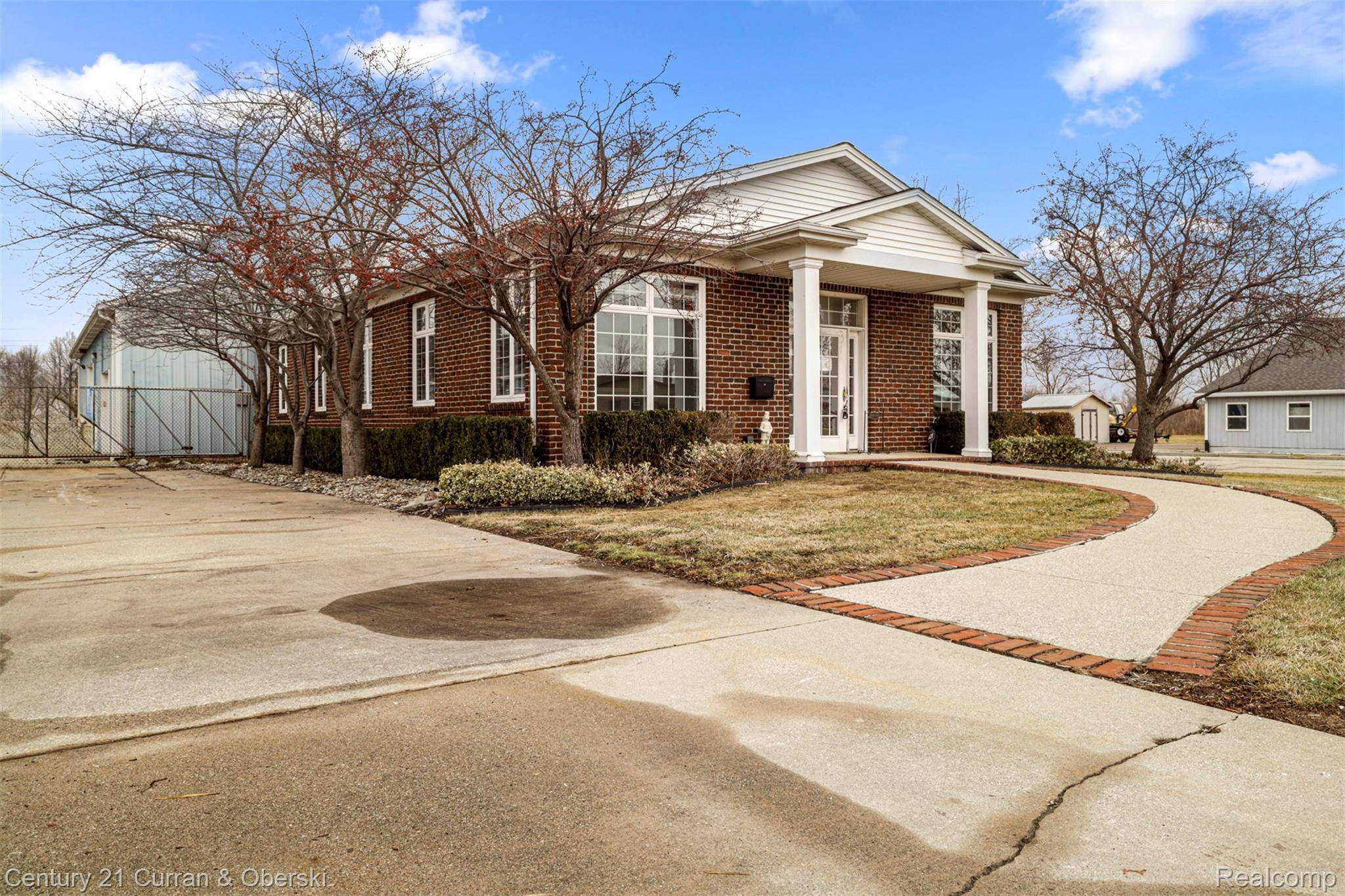 1100 Degurse AVE, Marine City, MI 48039