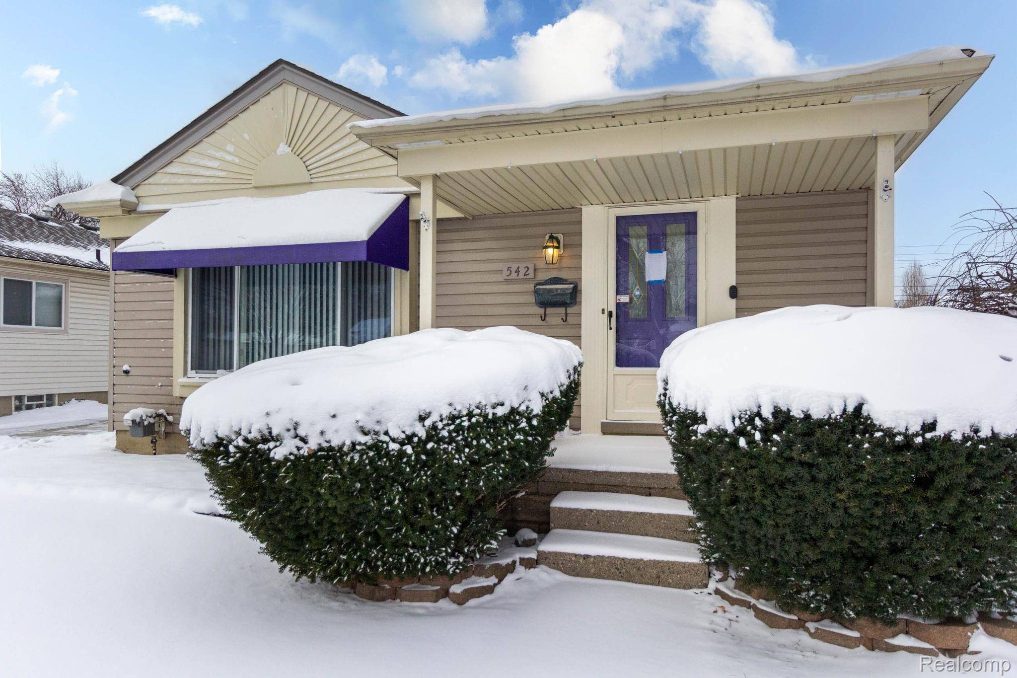 Clawson, MI 48017,542 S Manitou AVE