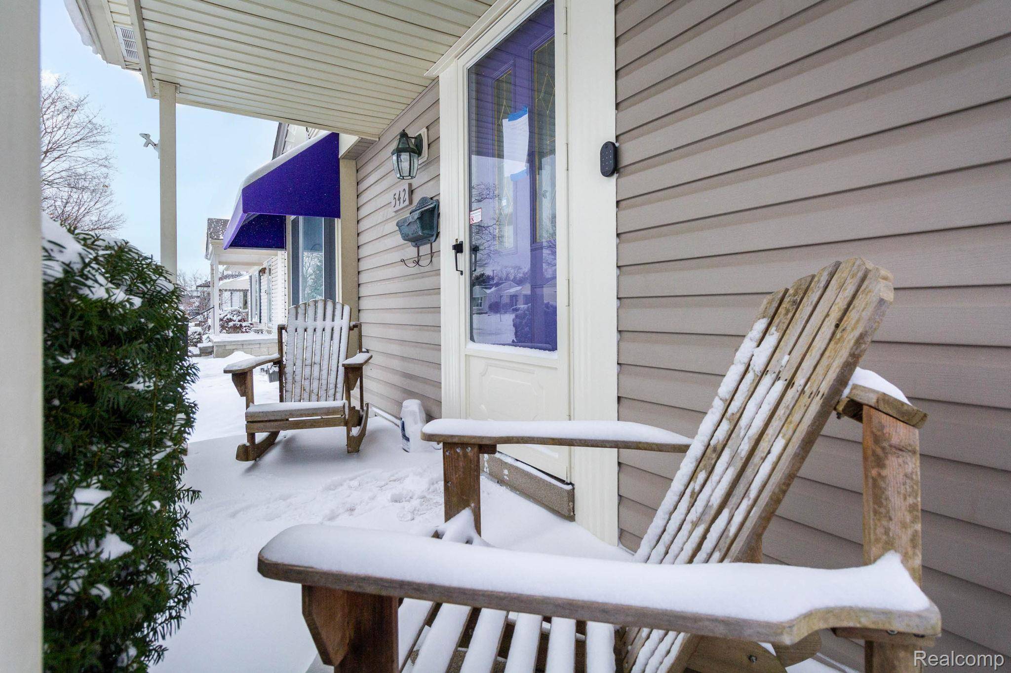 Clawson, MI 48017,542 S Manitou AVE