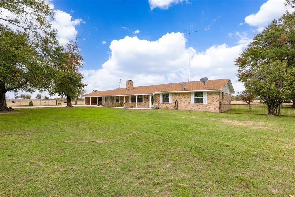 1436 County Road 2320, Como, TX 75431