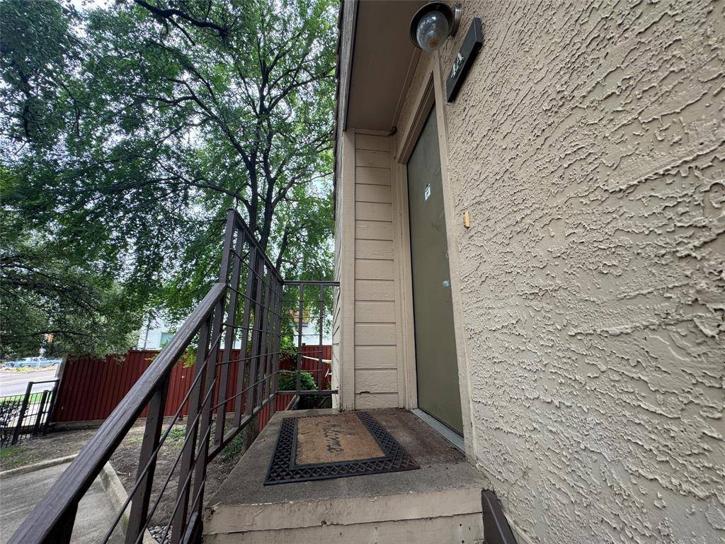 Dallas, TX 75219,4777 Cedar Springs Road #4A4