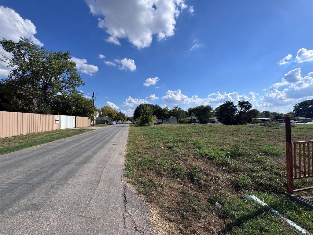 3733 Kolloch Drive, Dallas, TX 75216