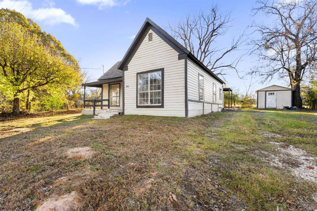 Emory, TX 75440,202 S Dunbar Lane