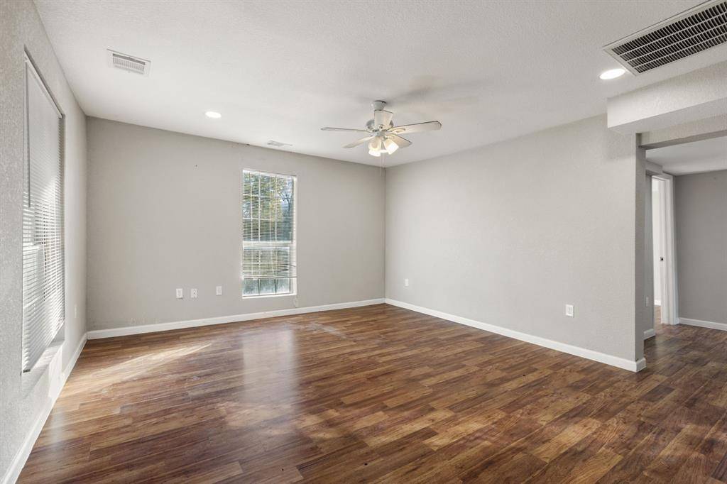 Emory, TX 75440,202 S Dunbar Lane