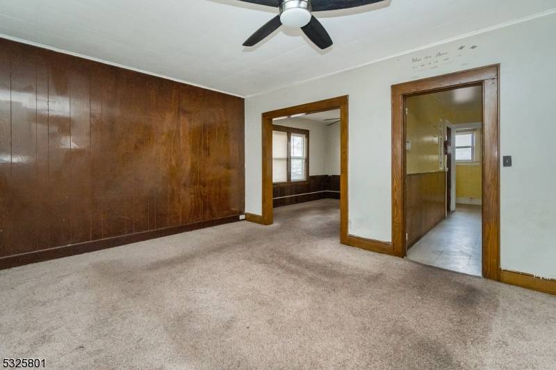 424 E 4Th Ave, Roselle Boro, NJ 07203