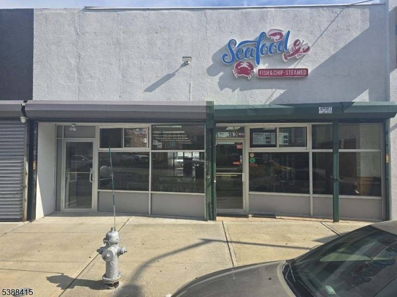 East Orange City, NJ 07018,18 SANFORD ST