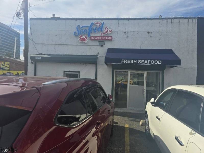 East Orange City, NJ 07018,18 SANFORD ST