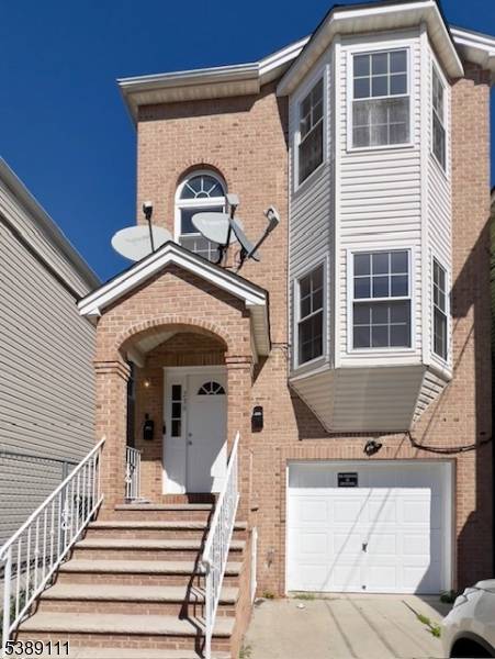 Elizabeth City, NJ 07206,239 Bond St Unit 2 #1