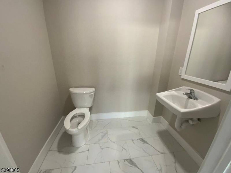 Newark City, NJ 07105,120 Elm St