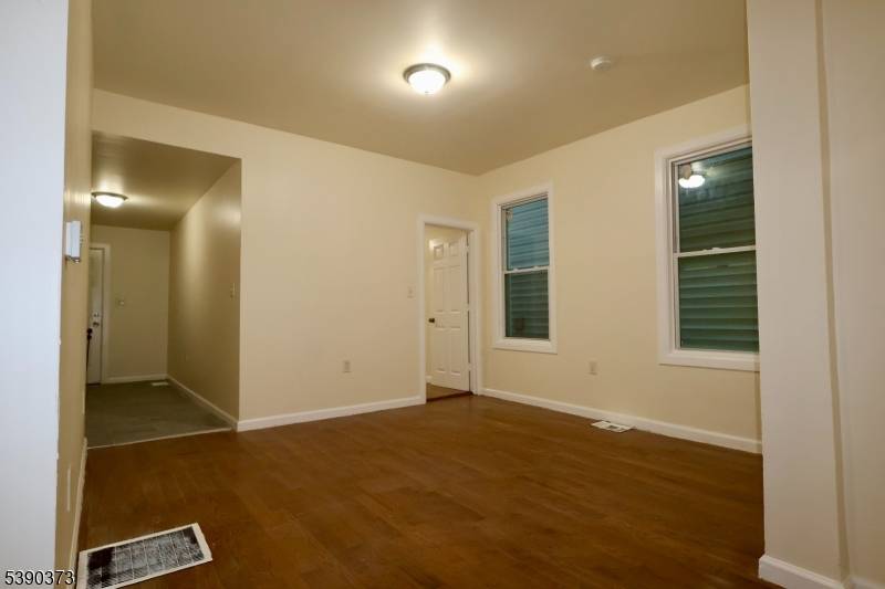 Newark City, NJ 07104,89 Cutler St #1