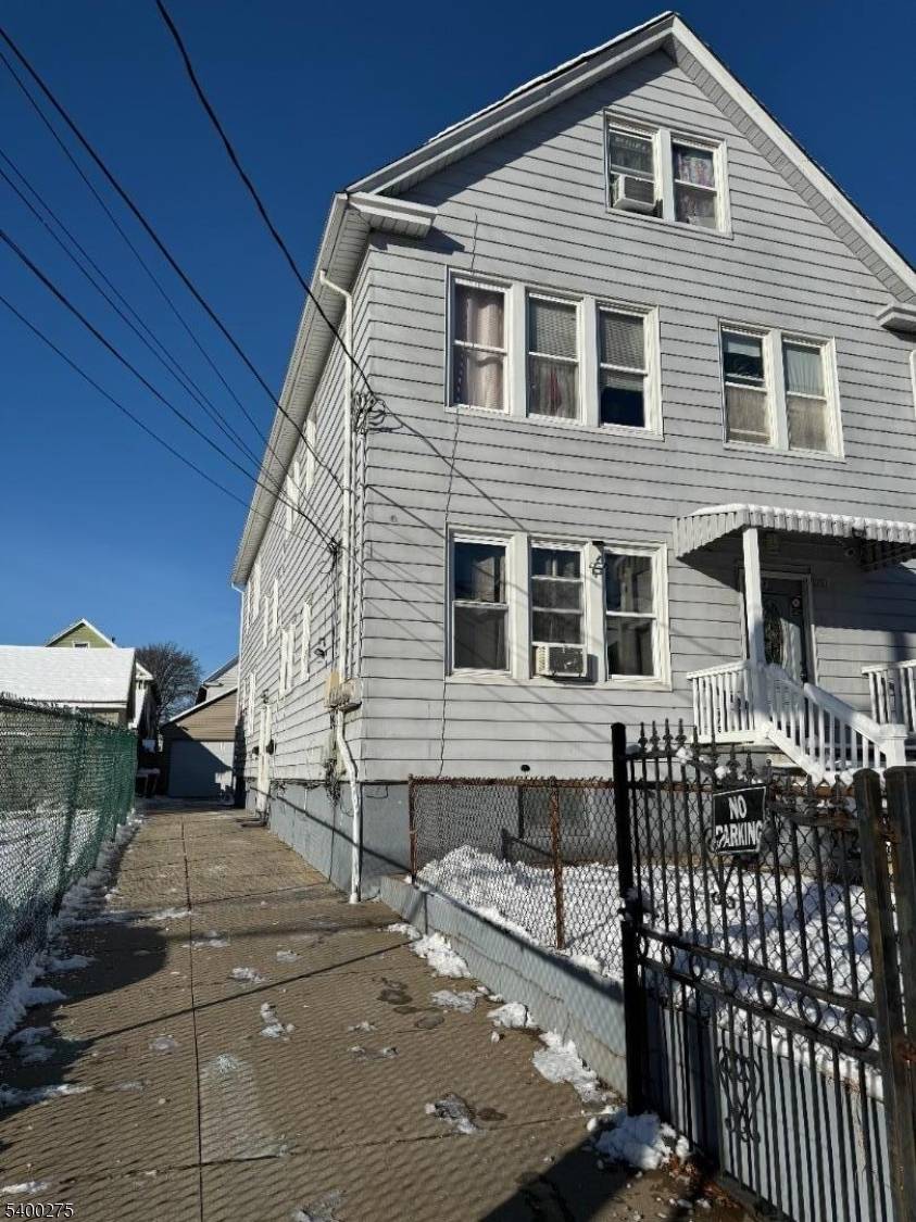 Elizabeth City, NJ 07208,1010 Kilsyth Rd