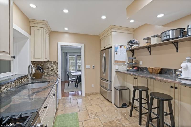 Hasbrouck Heights Boro, NJ 07604,74 Kipp Ave