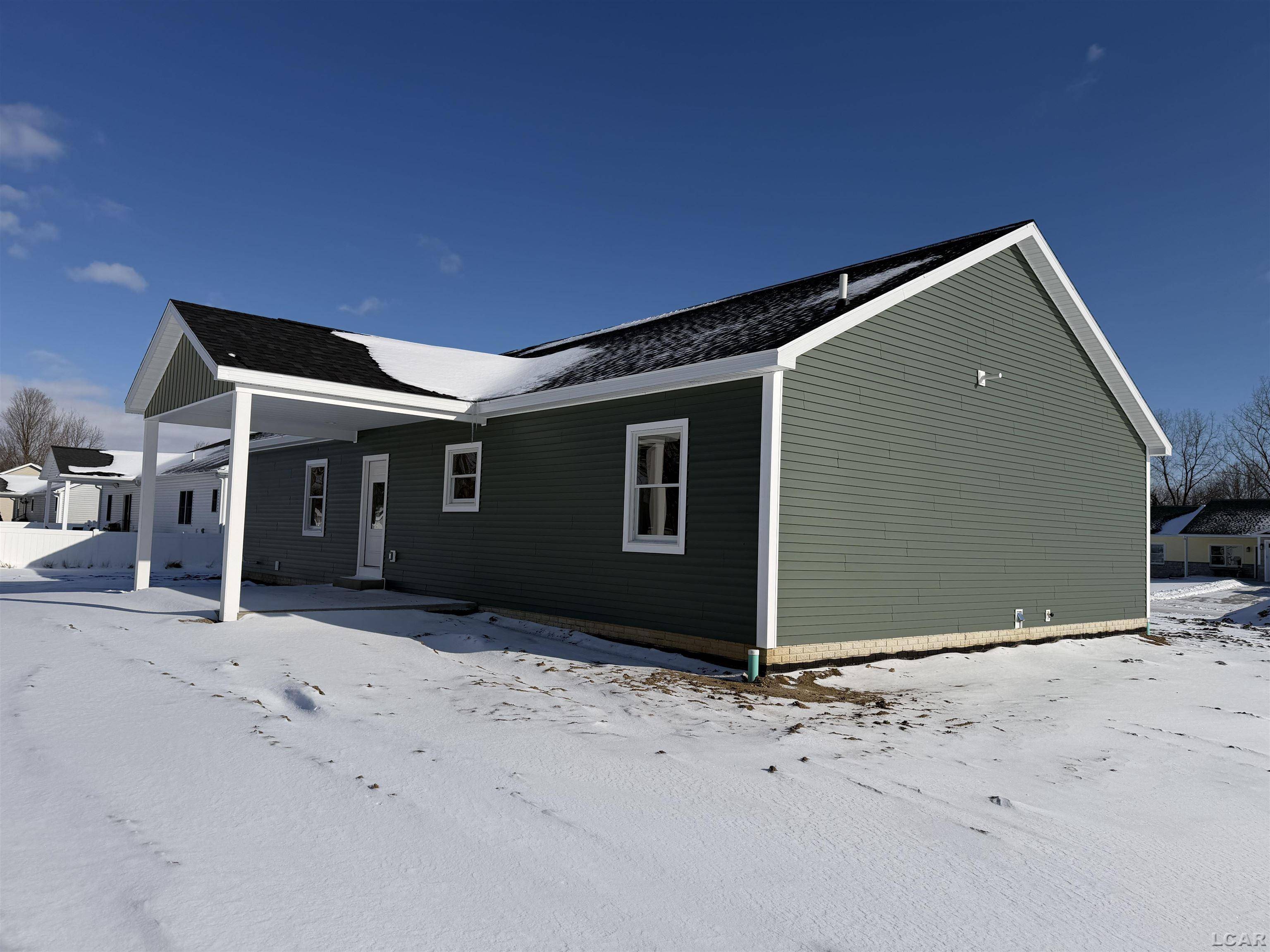 Adrian, MI 49221,4173 Evergreen RD