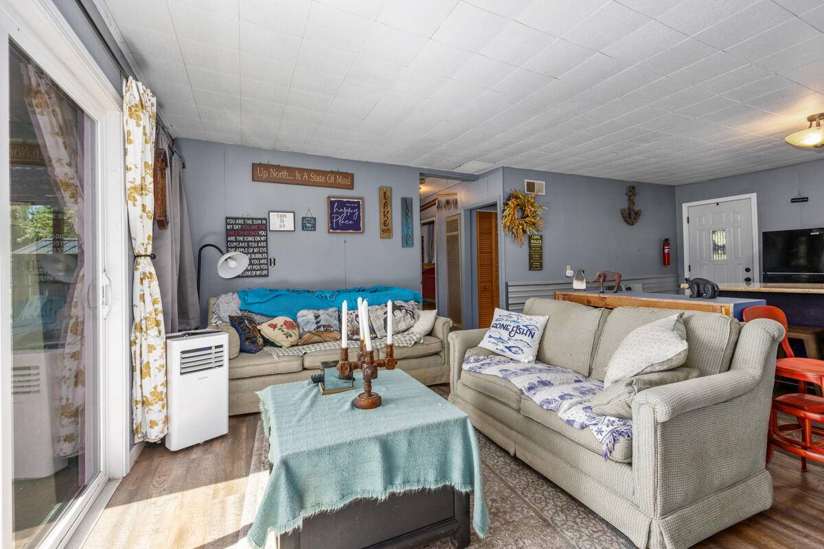 Weidman, MI 48893,7160 Windoga Lake DR