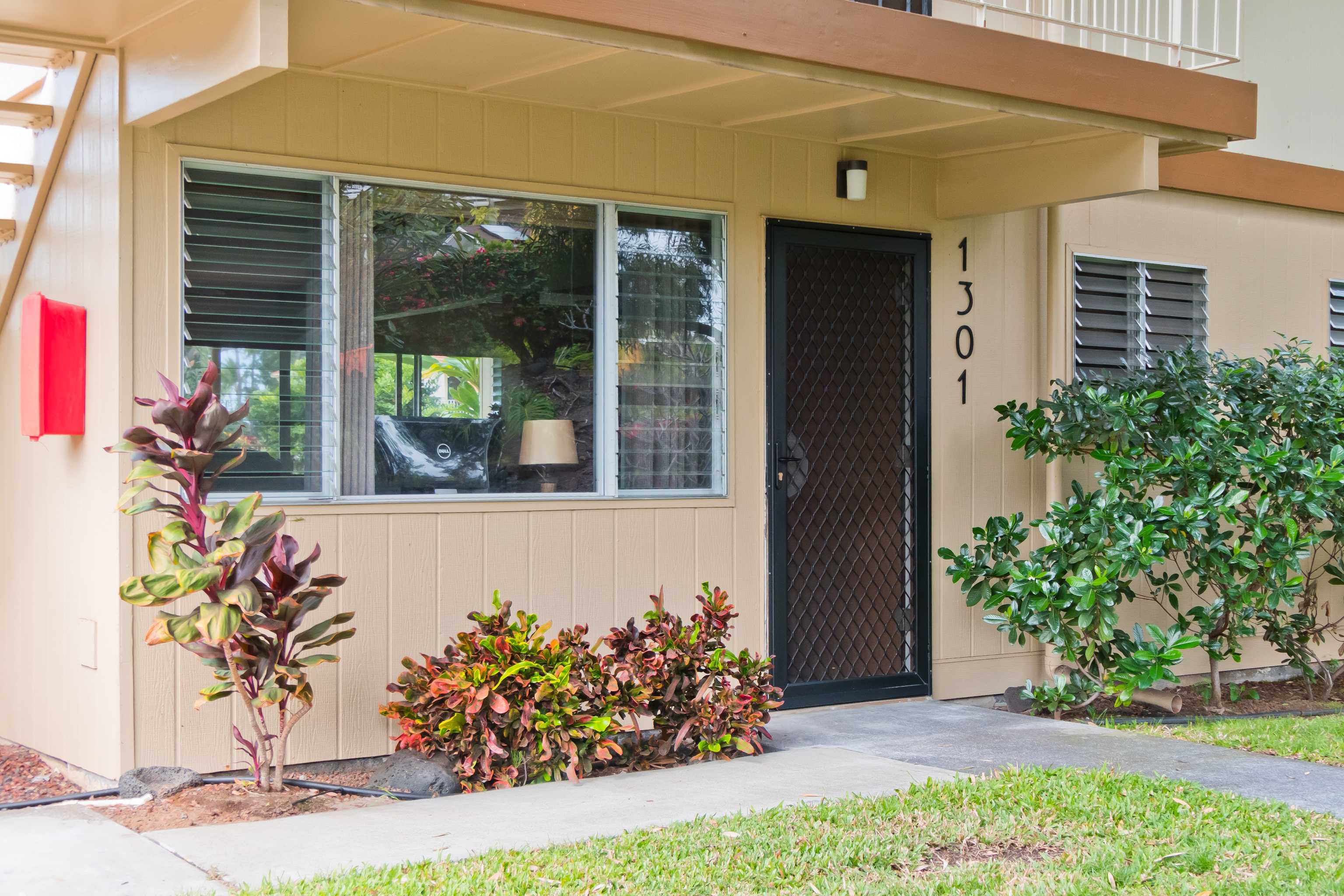 Kailua Kona, HI 96740,78-7054 KAMEHAMEHA III RD #1301