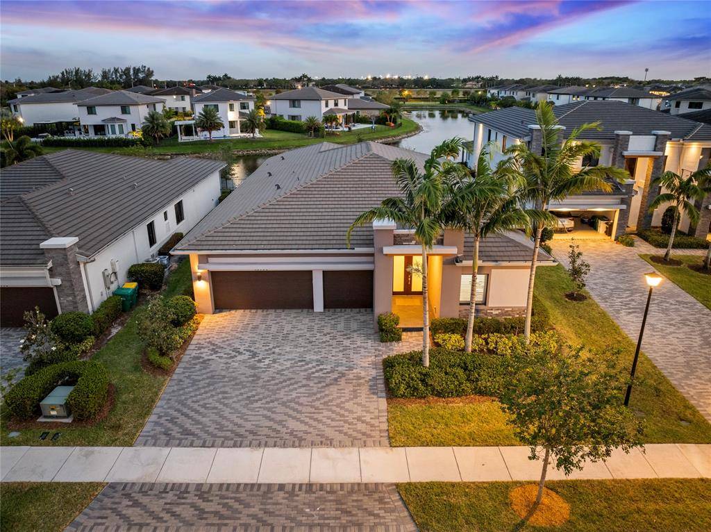 Parkland, FL 33076,10490 Mira Vista Dr