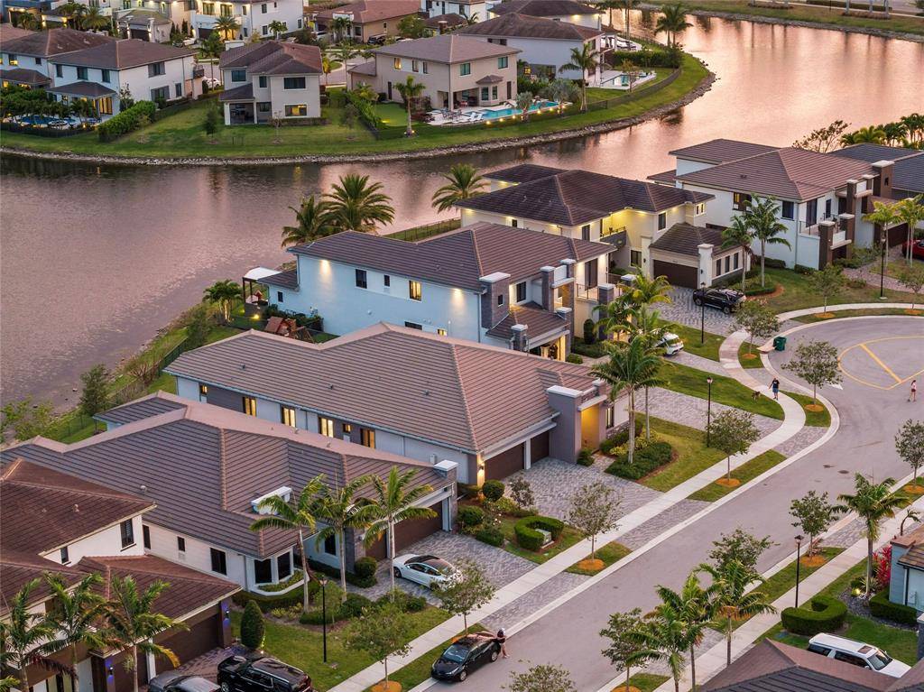 Parkland, FL 33076,10490 Mira Vista Dr