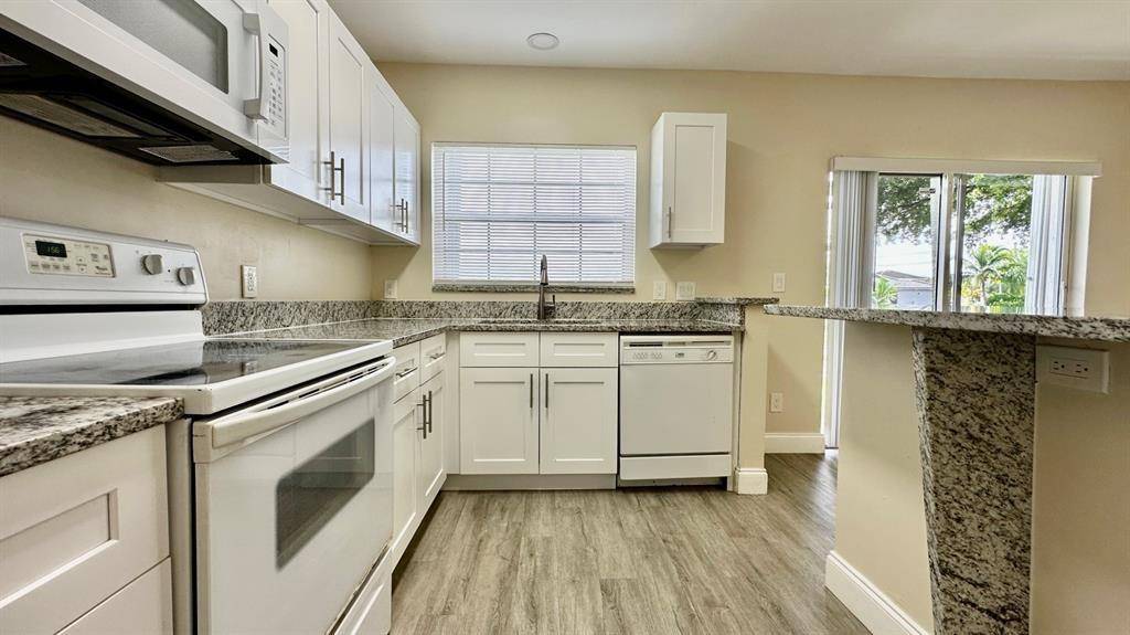 Tamarac, FL 33321,6910 NW 70TH AVE #6910