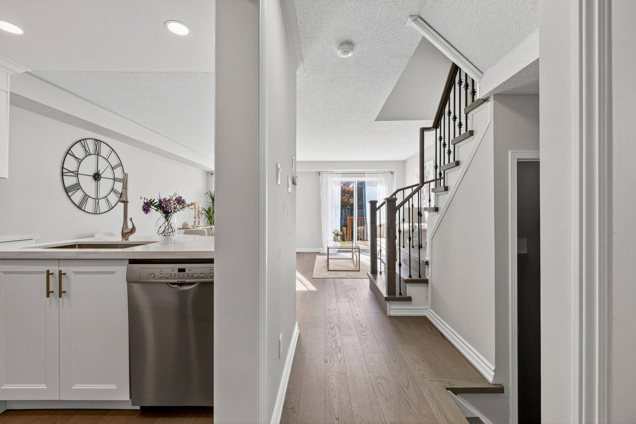 Aurora, ON L4G 7J2,19 Bowler ST