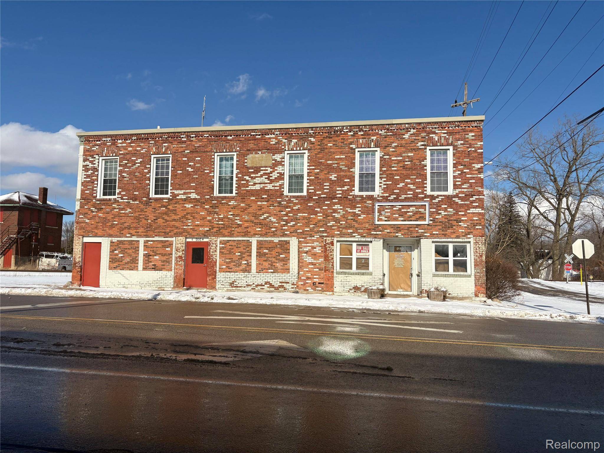 Carleton, MI 48117,910 Monroe ST