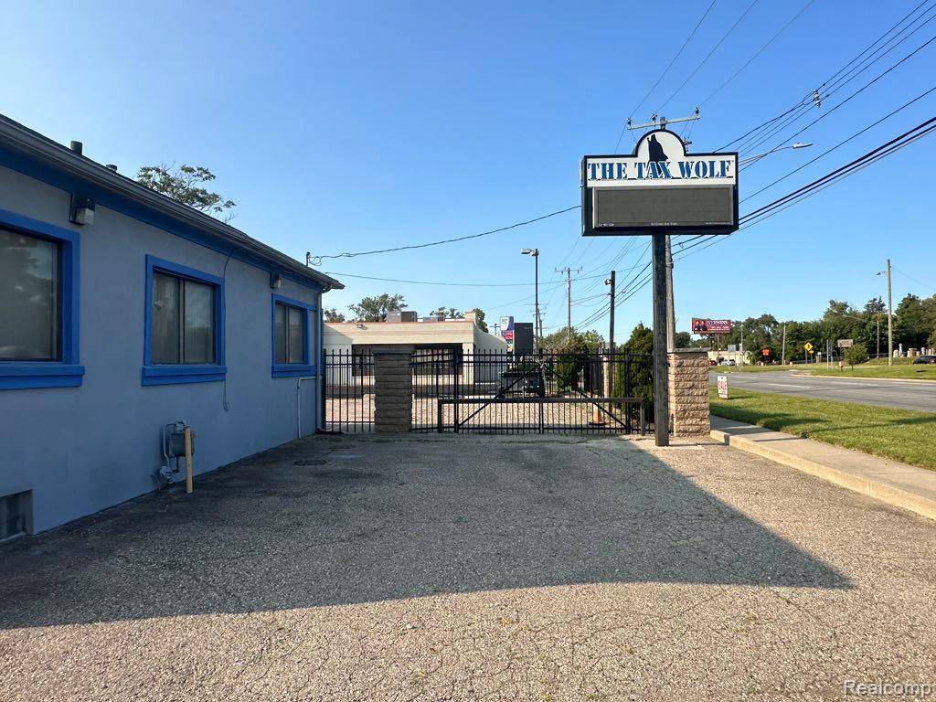 Redford, MI 48239,24056 Pilgrim